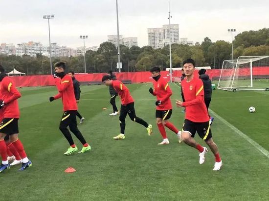 0-2输给柏林联是鲍姆加特下课的导火索。